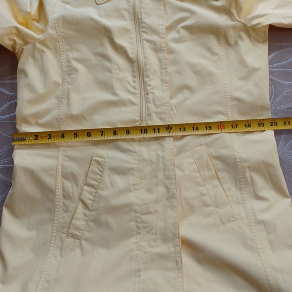 Vintage DKNY City Trench Coat! - Picture 8 of 9